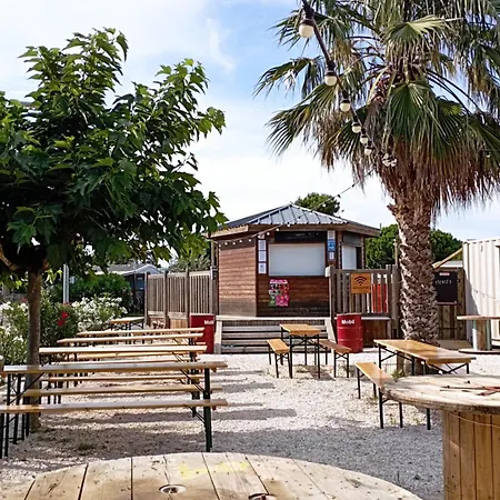 A La Nouvelle Campsite