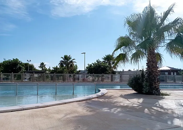 A La Nouvelle مكان تخييم بورت-لا-نوفيل